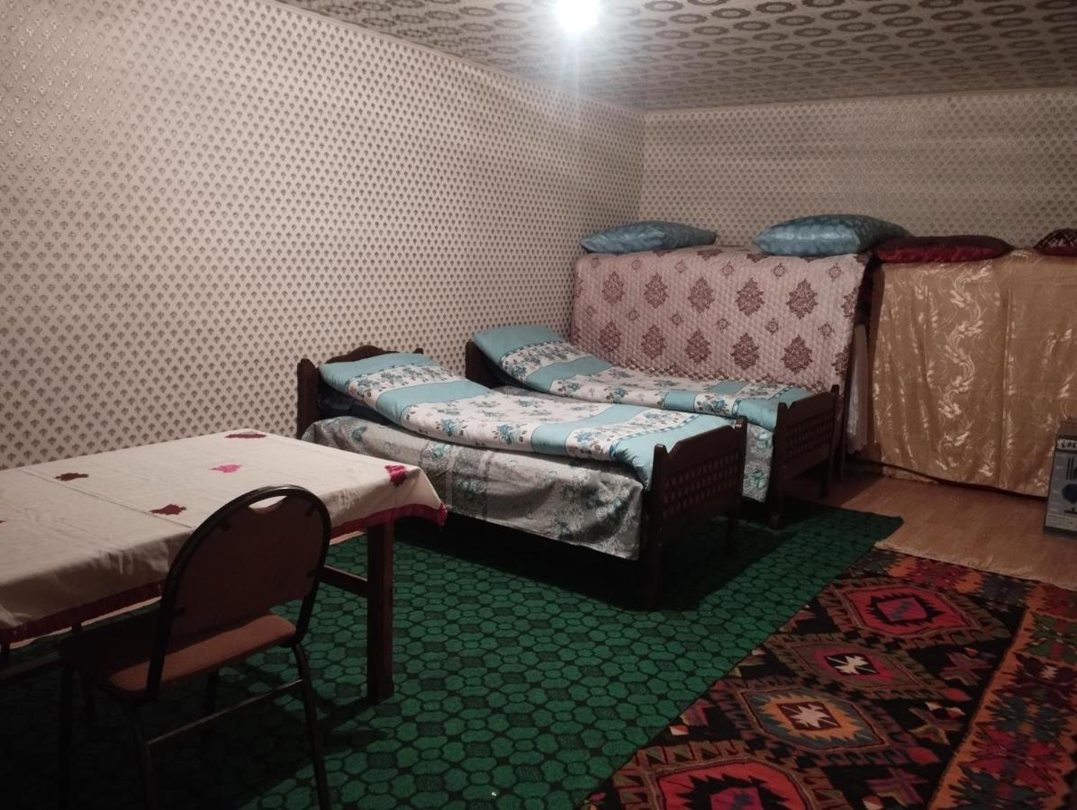 Hotel Zaur Guest hause à Xinaliq Chambre photo