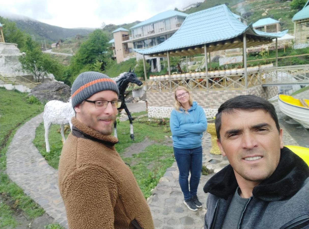 Hotel Zaur Guest hause à Xinaliq Extérieur photo