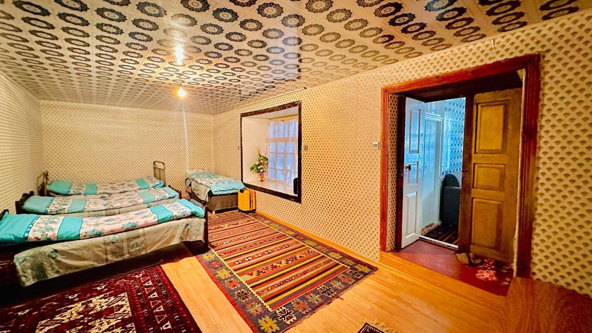 Hotel Zaur Guest hause à Xinaliq Extérieur photo
